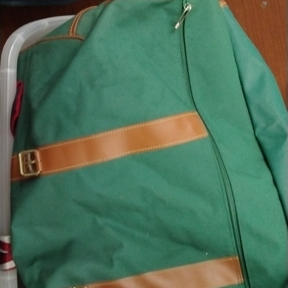 Polo Duffle Bag $49 Sz approx 22x12x14+ free polo - Picture 6 of 14